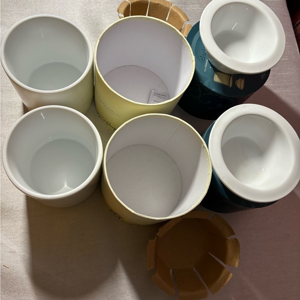 White and Blue Dip Chiller Set. (2). New - Picture 9 of 9